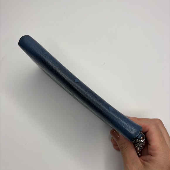 MCM Klara Leather Zip Wallet - Picture 5 of 12